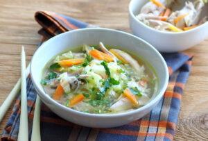 Hühnersuppe nach asiatischer Art