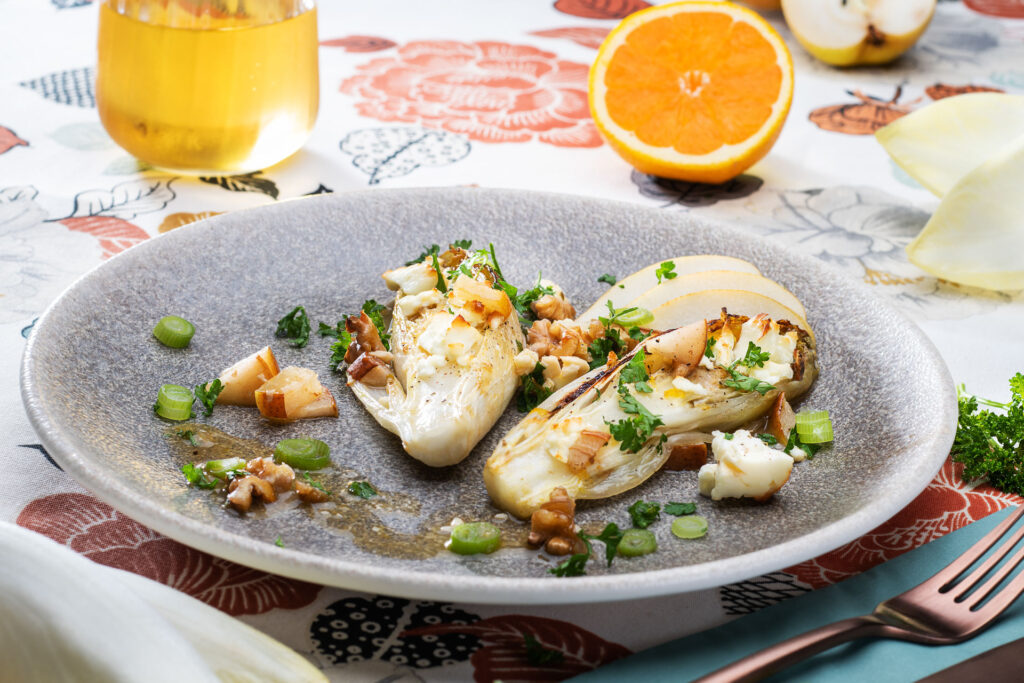 Gebratener Chicorée mit Walnüssen und Orange